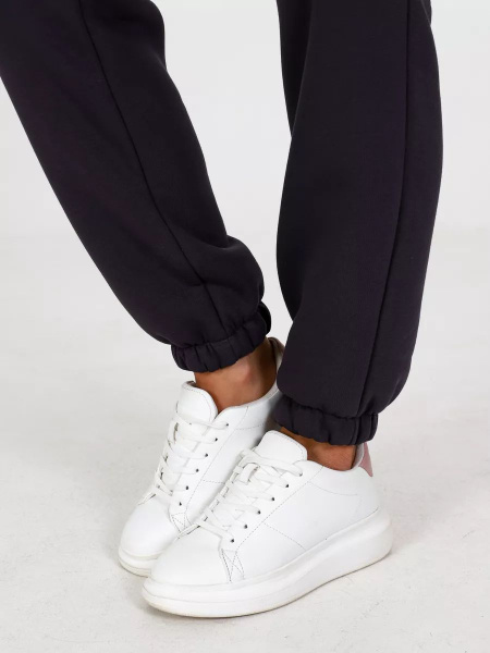 08b75026-2430-4083-b949-5d932d605549